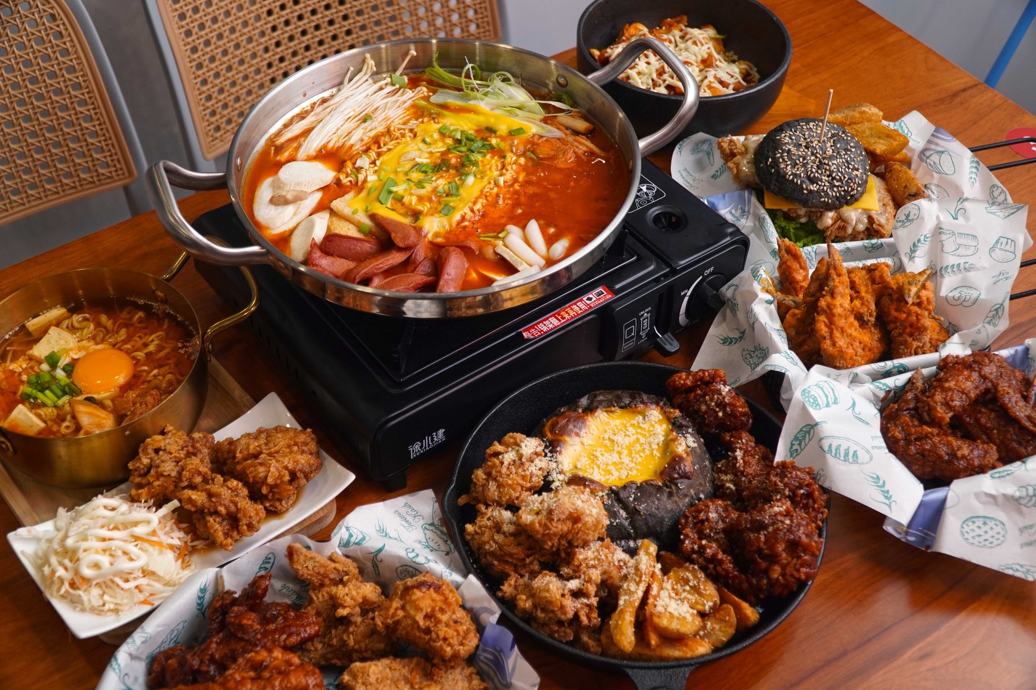 Jisoo Korean Fried Chicken website design showcase by SabahClick